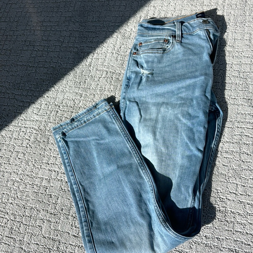 Hollister men’s jeans